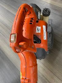 Husqvarna 125B Leaf Blower, 28 CC, 170 MPH Output, Gasoline - Photo 2