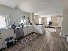 32 Garnet St, St. Catharines - 2 Bedroom Main Unit - Photo 5