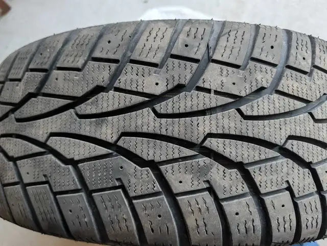 WINTER TIRES & RIMS – 225/55R17 – Came Off 2020 Hyundai  Tucson