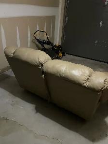 Leather love seat - Photo 3