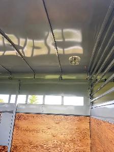 Stock trailer - Photo 7