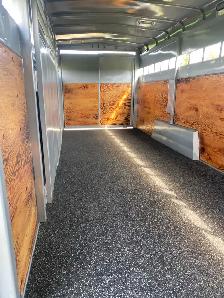 Stock trailer - Photo 8