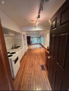 Bachelor Studio Apartment for Rent in Vaughan (Concord) - Photo 2