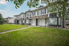 2 Bedroom Condo in Strathmore, Open concept, bright, upper floor - Photo 3