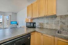 2 Bedroom Condo in Strathmore, Open concept, bright, upper floor - Photo 14