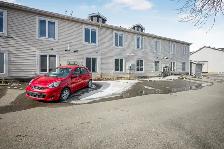 2 Bedroom Condo in Strathmore, Open concept, bright, upper floor - Photo 25