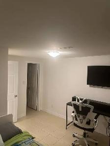 Fully Furnished private bedroom - Photo 3