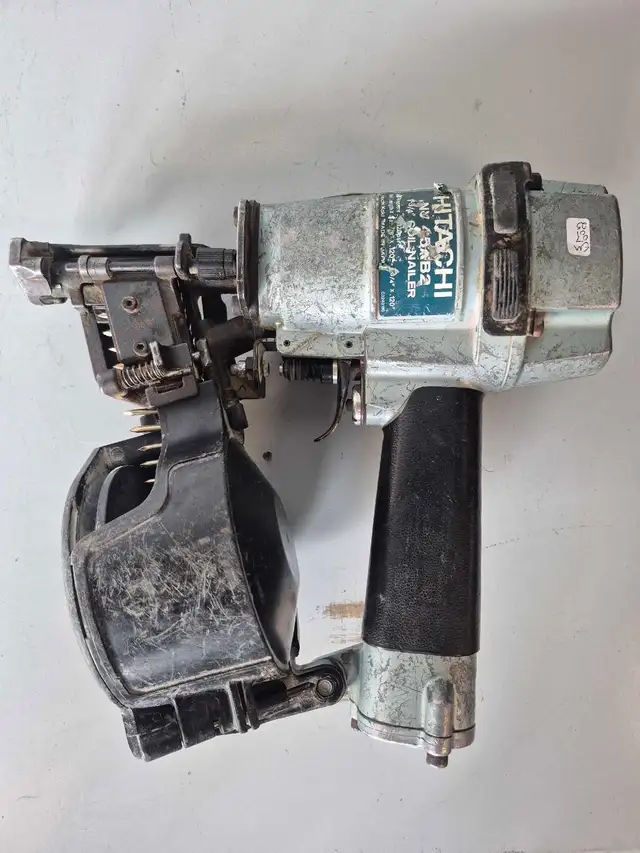 Hitachi NV45MB2 Coil Nailer (31934128)
