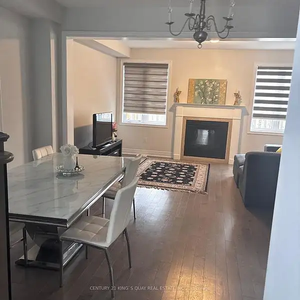 4 Bedroom House For Rent Near Middlefield rd & Highglen Avenue