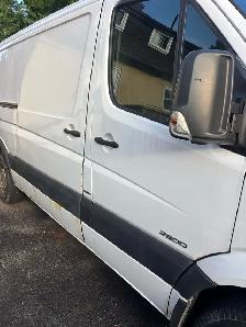 2014 Mercedes-Benz Sprinter 2500 - Photo 2