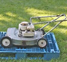Tondeuse à gazon 22' Briggs & Stratton lawn mower VINTAGE 1975 - Photo 9