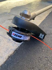 Echo Trimmer - Photo 2