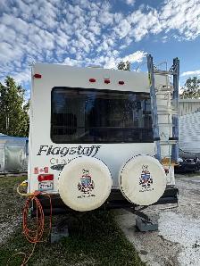 2012 Flagstaff 5th Wheel - Photo 3