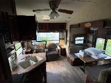 2012 Flagstaff 5th Wheel - Photo 6