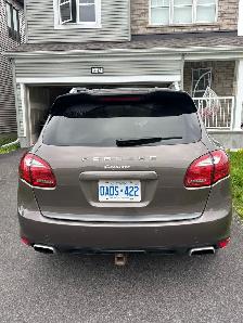 CLEAN PORSCHE CAYENNE FOR SALE - Photo 5