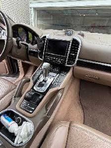 CLEAN PORSCHE CAYENNE FOR SALE - Photo 9