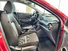 2020 Hyundai Kona 2.0L AWD Essential Local Trade, Rear Camera, T - Photo 31