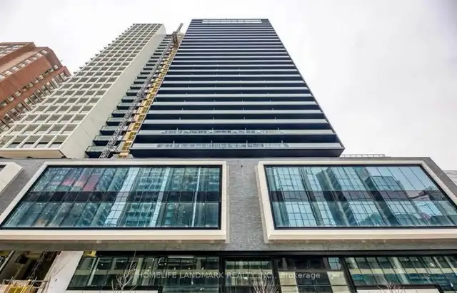 Spacious 2 Bed, 2 Bath Condo — Available ASAP (Yonge & Dundas)