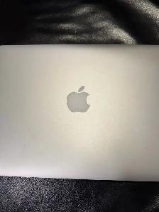 MacBook Air 13-inch 2017 8GB/128GB - $140