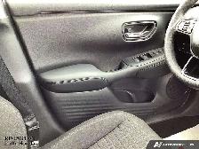 2025 Honda HR-V LX - Photo 17