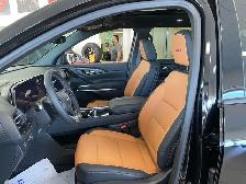 2027 Chevrolet Traverse Z71 Leather|Heated & Cooled Seats|7 Pass - Photo 10