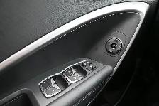 2017 Hyundai Santa Fe SE Leather, Sunroof, Heated Seats/Wheel, B - Photo 12