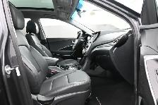 2017 Hyundai Santa Fe SE Leather, Sunroof, Heated Seats/Wheel, B - Photo 30