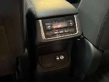 2023 Subaru Ascent No Accidents l Touring l AWD l 8 Passanger l - Photo 12