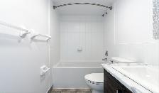1310 Nesbitt Drive (Bldgs A, B, C) - 2 Bedroom Deluxe for Rent i - Photo 8