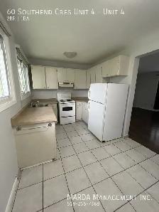 SPACIOUS 2 BED/1BATH UNIT AT SOUTHEND MEWS IN CHATHAM   HYDRO - Photo 2