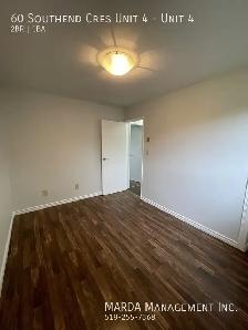 SPACIOUS 2 BED/1BATH UNIT AT SOUTHEND MEWS IN CHATHAM   HYDRO - Photo 9