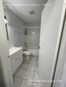SPACIOUS 2 BED/1BATH UNIT AT SOUTHEND MEWS IN CHATHAM   HYDRO - Photo 10