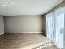 SPACIOUS 3 BED/2 BATH HOME IN RIVERSIDE   HYDRO & WATER! - Photo 4