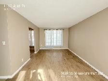 SPACIOUS 3 BED/2 BATH HOME IN RIVERSIDE   HYDRO & WATER! - Photo 5