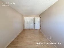 SPACIOUS 3 BED/2 BATH HOME IN RIVERSIDE   HYDRO & WATER! - Photo 25