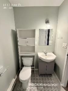 SPACIOUS 3 BED/2 BATH HOME IN RIVERSIDE   HYDRO & WATER! - Photo 34