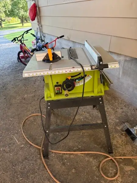 Yard Sale Sun 9AM Trenton - Tools, Toys, Kitchenware