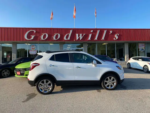 2017 Buick Encore ESSENCE, AWD, CLEAN CARFAX, GOOD MILEAGE, LEAT