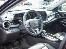 2025 Chevrolet Trax ACTIV- Remote Start | Lane Keeping Assist - Photo 25