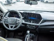 2025 Chevrolet Trax ACTIV- Remote Start | Lane Keeping Assist - Photo 33