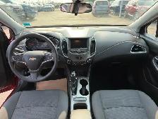 2019 Chevrolet Cruze 4dr Sdn Lt - Photo 4