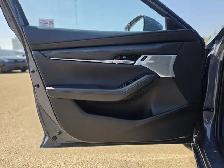 2025 Mazda Mazda3 GT - Photo 16