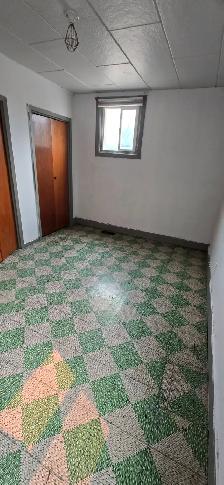 one Bedroom one Bathroom 2nd floor Suite $1400 - Photo 2