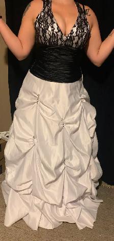 Selling Le Chateau Prom Dress Size 11/12 - Photo 2