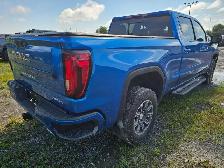 2024 GMC Sierra 1500 - Photo 2