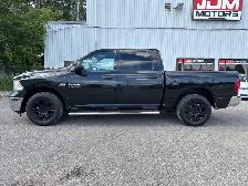 2017 Ram 1500 ST CREW CAB | 4WD | HEMI | 6-PASS - Photo 2