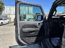 2021 Jeep Wrangler Unlimited Sahara 4xE 4dr 4x4 Automatic PHEV - Photo 11