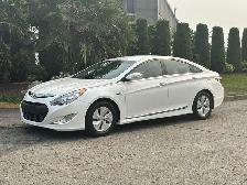 2014 Hyundai Sonata Hybrid 4dr Sedan - Photo 5