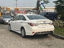 2014 Hyundai Sonata Hybrid 4dr Sedan - Photo 8