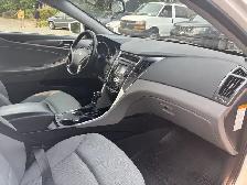 2014 Hyundai Sonata Hybrid 4dr Sedan - Photo 39